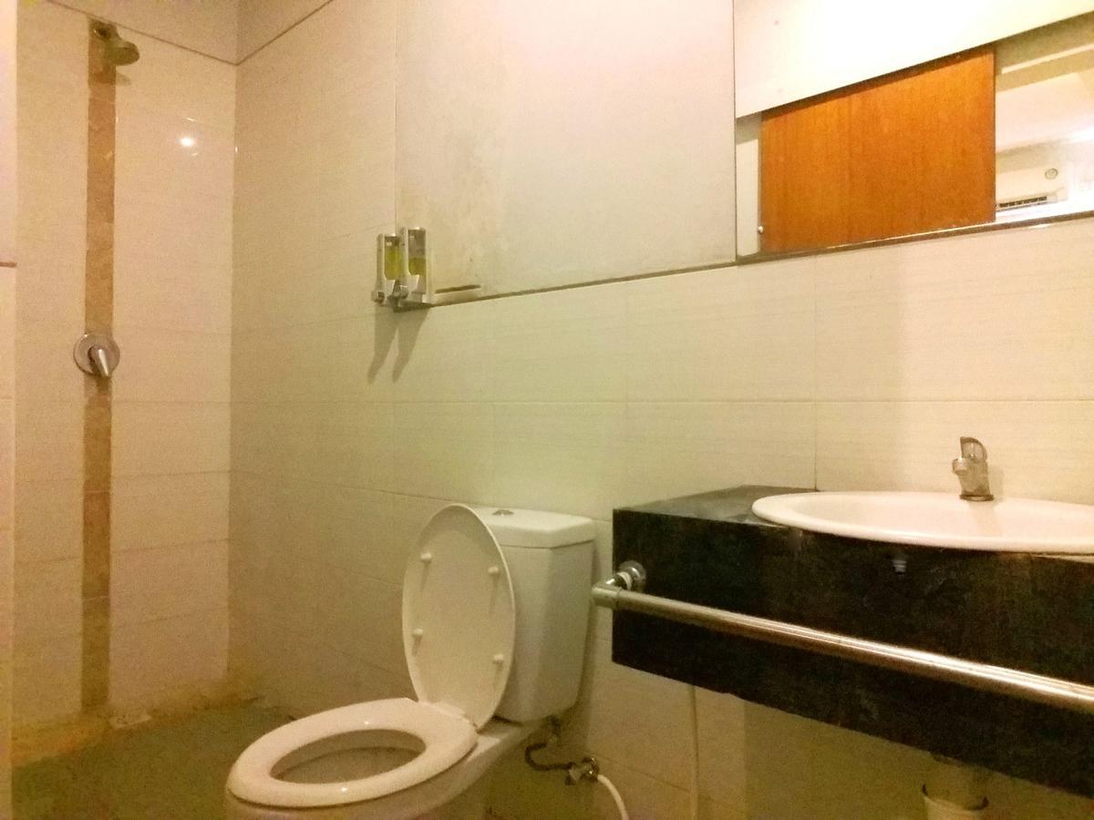 Reddoorz At Kerobokan Seminyak 2 Zewnętrze zdjęcie
