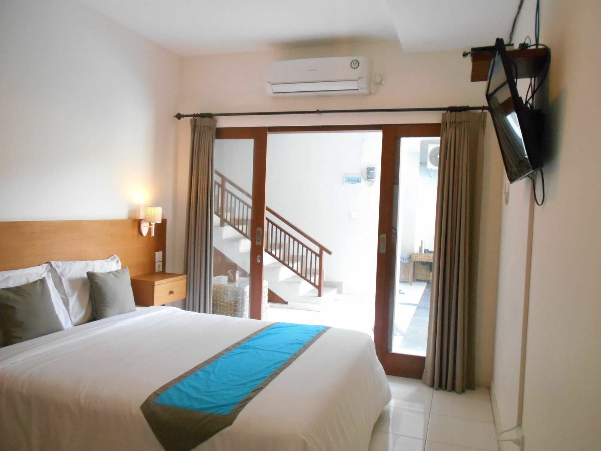 Reddoorz At Kerobokan Seminyak 2 Zewnętrze zdjęcie