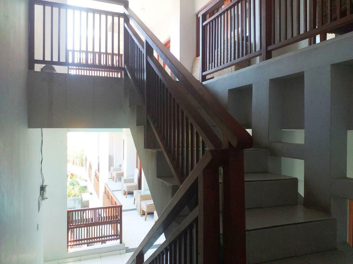 Reddoorz At Kerobokan Seminyak 2 Zewnętrze zdjęcie